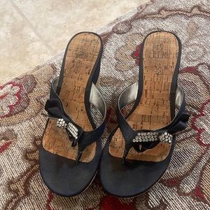 Guess sandals